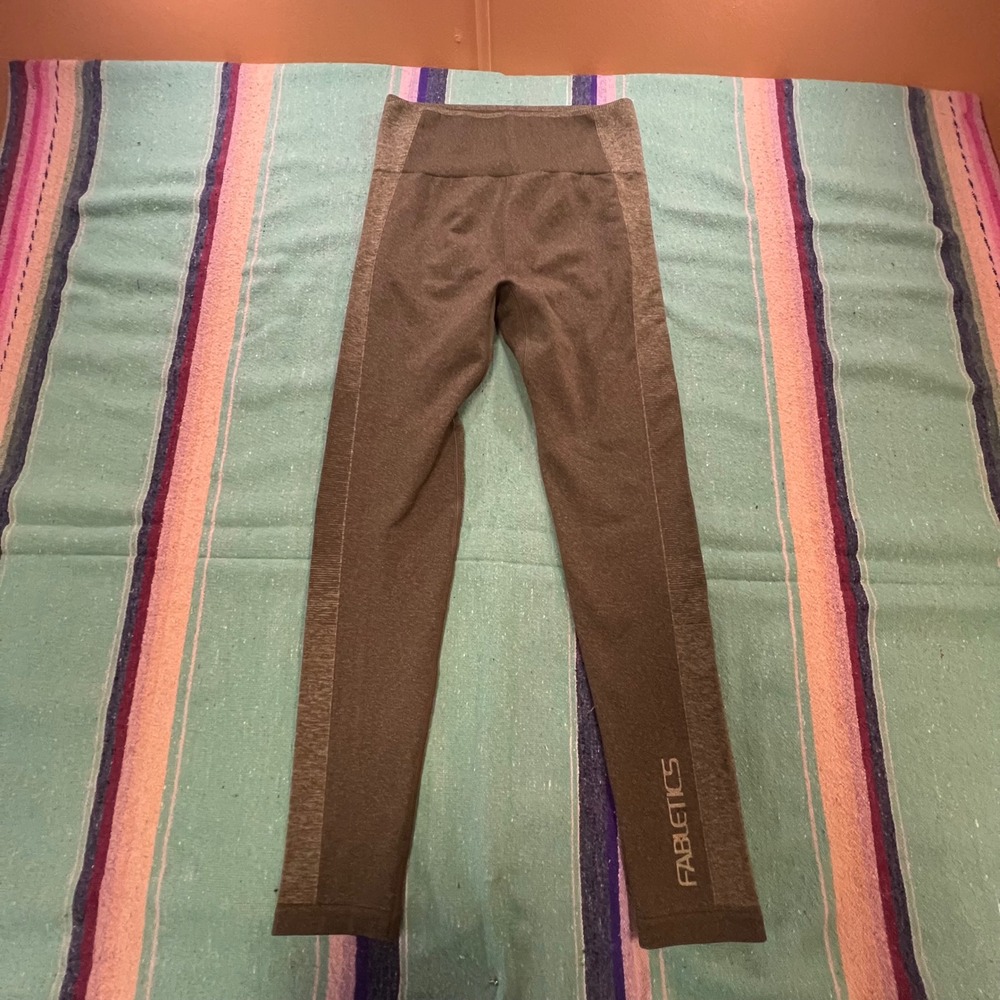 Fabletics Leggings Women Small Brown Seamless High Waisted Activewear AZ39